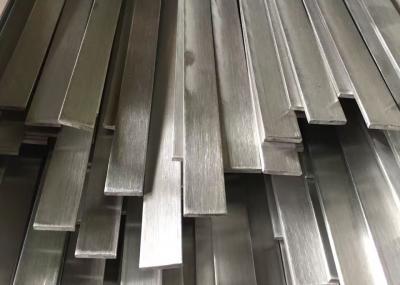 China Los perfiles de acero inoxidables estrechan el cuadrado plano de la tira alrededor de medias cañas de la barra en venta