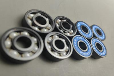 China Roller Skating 608 Ceramic Bearings With Color Rubber Seal No Lubrication Peek Cage for sale
