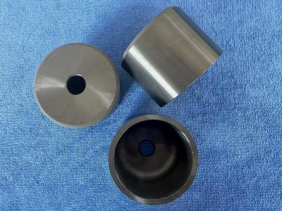 China Rolamentos cerâmicos para cristais de nitreto de silício negro Si3N4 para fornecedores industriais na China à venda