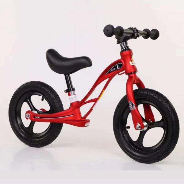 Quality Fashionable 2 Wheels No Pedal Kids Balance Bikes For 3-6 Years Old for sale