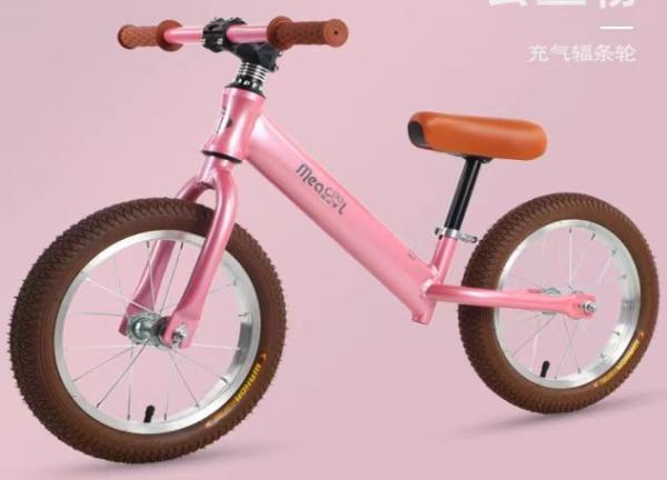 Quality Stylish 3-8 Years Kids Balance Bikes 12In High Carbon Steel Frame for sale