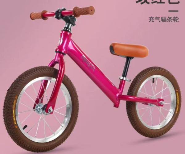 Quality Stylish 3-8 Years Kids Balance Bikes 12In High Carbon Steel Frame for sale