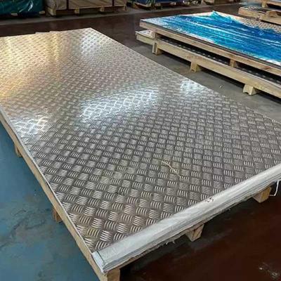 China Diamond Aluminum Sheet 3003 Chequered Plate 1100 1060 Checked 10mm Te koop