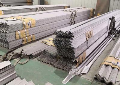 China 201 304 321 316L SS Angle Bar Iron / Stainless Steel Equal Angle for sale