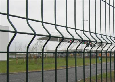 China PVC Coated Highway Triangle Bending Fence Panel 3D Curved Mesh Panel For Garden for sale
