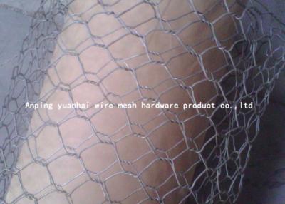 China Commercial Heavy Gauge Chicken Wire 1/2-2 Inch Flat Surface Firm Structure for sale