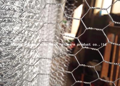 China Pvc Coated Chicken Wire Mesh , Hexagonal Wire Netting 2-3.5mm Wire Gauge for sale
