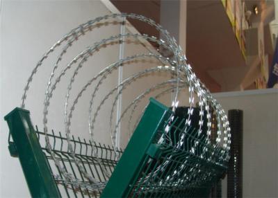 China Cross Loop BTO-10 BTO-22 1000mm Razor Barbed Wire for sale