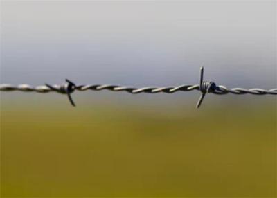 China Durable Military Pvc Coated Barbed Wire , Barbed Fencing Wire Bulk Weight OEM for sale