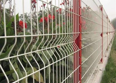 China Custom Iron Triangle Wire Mesh Fencing Panels Peach Shaped For Municipal Fence for sale