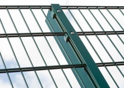 China PVC beschichtete grünen doppelten horizontalen Zaun des Draht-Zaun-RAL 6005 für Wohn zu verkaufen