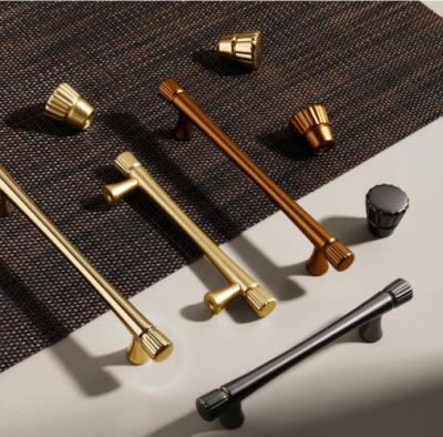 Китай Newly Design Gold zinc alloy kitchen cabinets door pull cabinet pulls and knobs handle cabinet handles продается