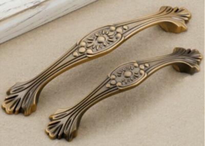 Chine Le tiroir antique en bronze européen de raboteuse tire pour le Cabinet de chaussure dans la simplicité moderne à vendre