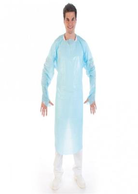 Chine Bleu/a adapté les robes jetables d'isolement avec la boucle de pouce et a gravé aux besoins du client la surface en refief à vendre