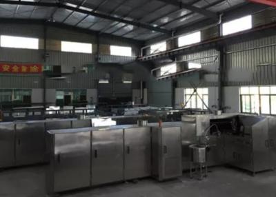 China Máquina automática de la hornada del cono de helado del acero inoxidable en venta