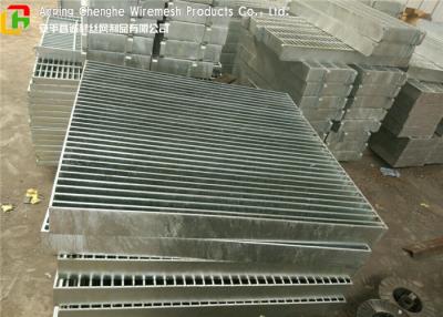 China Full Welded Galvanized Steel Walkway Grating Anti - Corrosive For Building Material for sale