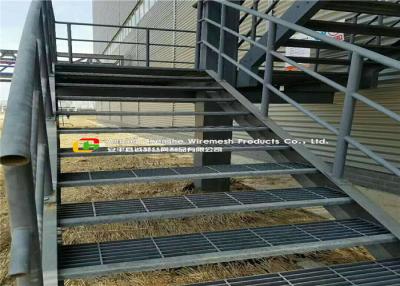 China Water / Power Plant Steel Stair Treads Grating Hot Dipped Galvanized for sale