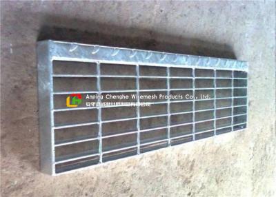 China T1 / T2 Steel Stair Treads Grating Wear - Resistant Preventing Dirt Deposition for sale