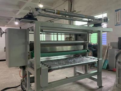 China Roller Roller Delivery LED UV Embossing Machine with 1-10m/min Speed for and Production en venta