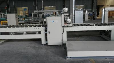 China For Surface Plane Of Floor Board Glass Plastic Sheet Film Lamination Machine With Overall Dimension 6300*1550*1200mm for sale
