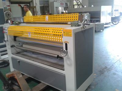 China equipamento de revestimento do rolo da largura de 1300mm para a placa do silicato do cálcio à venda