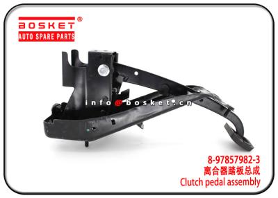 China NKR94 Isuzu Body Parts 8-97857982-3 8978579823 Clutch Pedal Assembly for sale