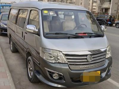 China Used Mini Bus Front Engine 14 Seats 5.3 Meters Golden Dragon Hiace XML6532 Sliding Window Silver Color for sale