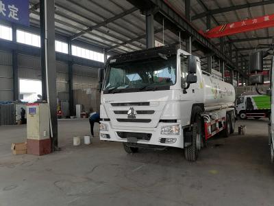 China Used Tri Axle Trucks Howo Water Tanker Truck 20m³ 6×4 Drive Mode for sale