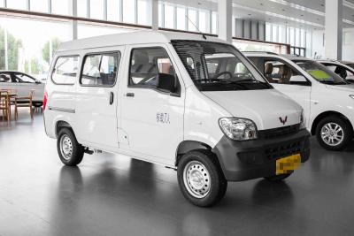 China 2nd Hand Mini Bus 7 Seats Oil Engine Wuling L2E Minivan Model Air Conditioner en venta