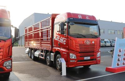 中国 Used Cargo Trucks For Sale In China Jiefang CNG 460hp Heavy Duty Single And Half Cab 販売のため