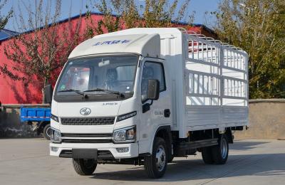 China Small Cargo Trucks SAIC Light Truck Fence Box 4 Meters Single Axle Diesel Engine 95hp for sale