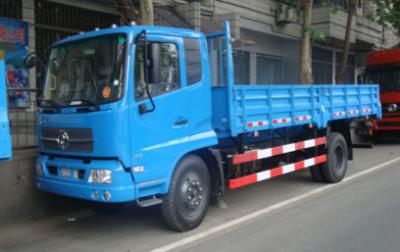 China Sinotruck Dongfeng gebruikte Zware Vrachtwagens DFD1161G, Gebruikte Commerciële Vrachtwagens met a/c Te koop