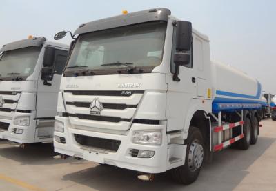 Chine HOWO 336hp a employé le type opération facile d'entraînement des camions LHD de l'eau pour le nettoyage de route à vendre