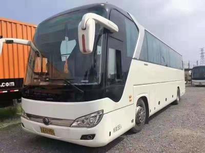 China Yutong 6122 Reihe 55 setzt Luxussitze des zweite Handzugbusses Diesel-LHD 2017-jährige weiße Farbmit automatischer Tür zu verkaufen