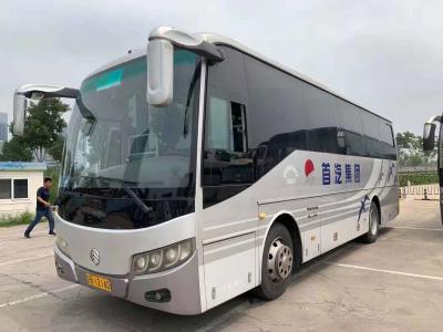 China O dragão dourado atual XML6897J13 usou o motor de diesel usado assentos do ônibus de Bus 39 do treinador nenhum ônibus do acidente LHD à venda