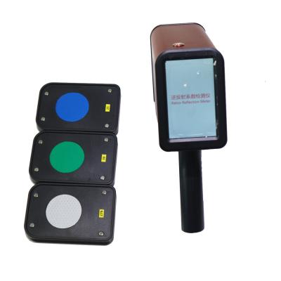 Chine Le poteau de signalisation rouge Retroreflectometer a breveté le système optique à vendre