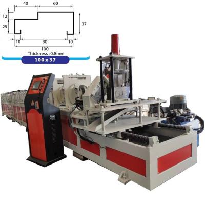 China Drywall Door Frame Rolling Making Machine 70mm With Two More Turkey Heads à venda