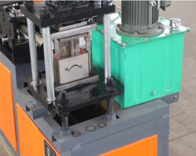 Κίνα Αυτόματη Slat χάλυβα προηγούμενη μηχανή ρόλων πάχος σίτισης 0,5 - 1,2 χιλ. προς πώληση