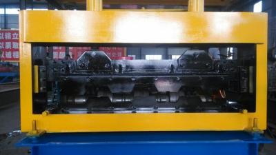 China Rolo galvanizado alumínio da plataforma de assoalho que forma a largura da máquina com pre - corte à venda