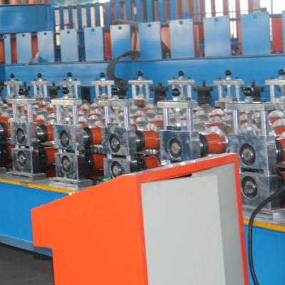 China Trapezoidal Roof Panel Corrugated Roll Forming Machine 33ksi - 50 ksi Yield Stress for sale