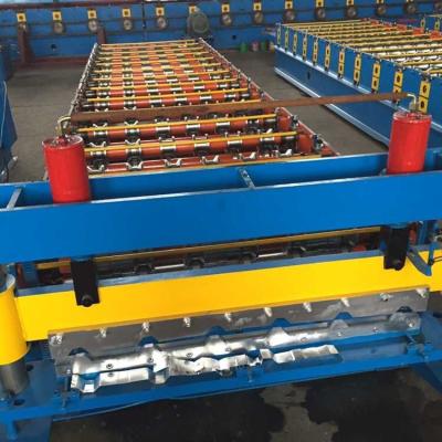 China 12 - 16 Rows Roof Roll Forming Machine With 5 Ton Hydraulic Decoiler for sale