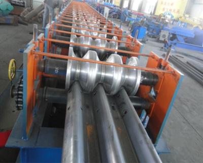 China 380V Highway Guardrail Roll Forming Machine Hydrualic Punching Cutting for sale