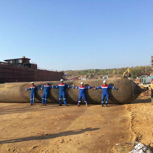 Quality Durable Ship Launching Airbags Cylindrical Shape For Shipbuilding Ship Repair for sale