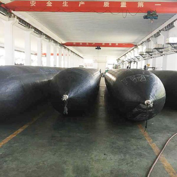 Quality 1.5m 1.8m Ship Launching Balloon Cylindrical Boat Launching Airbag for sale