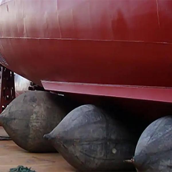 Quality Cylindrical Marine Rubber Airbags Floating And Inflatable Ship Rubber Airbag for sale