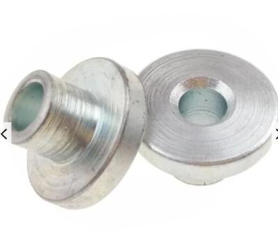 Cina Rondella di alluminio su ordinazione della spalla M5 per Pin Assembly Metal Fastener in vendita