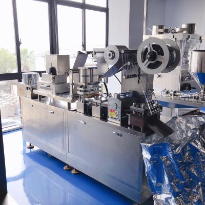 China Durable Automatic Blister Packing Machine , Aluminum Small Blister Pack Machine for sale