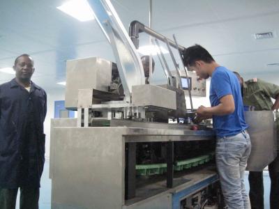 China ZH Multifunctional Full Automatic Carton Packaging Machine For Food Candy for sale