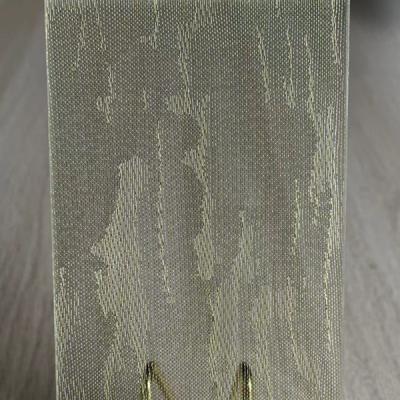Китай Подкрашиванное стекло 6MM ткани металла цвета декоративное прокатанное продается