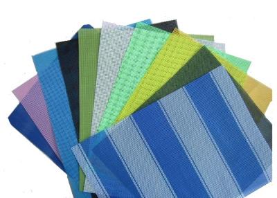Китай Дизайн ОЭМ покрасил ткань сетки Пвк использованный для на открытом воздухе архитектурноакустического украшения продается